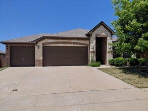 Building Photo - 2560 Weatherford Heights Dr
