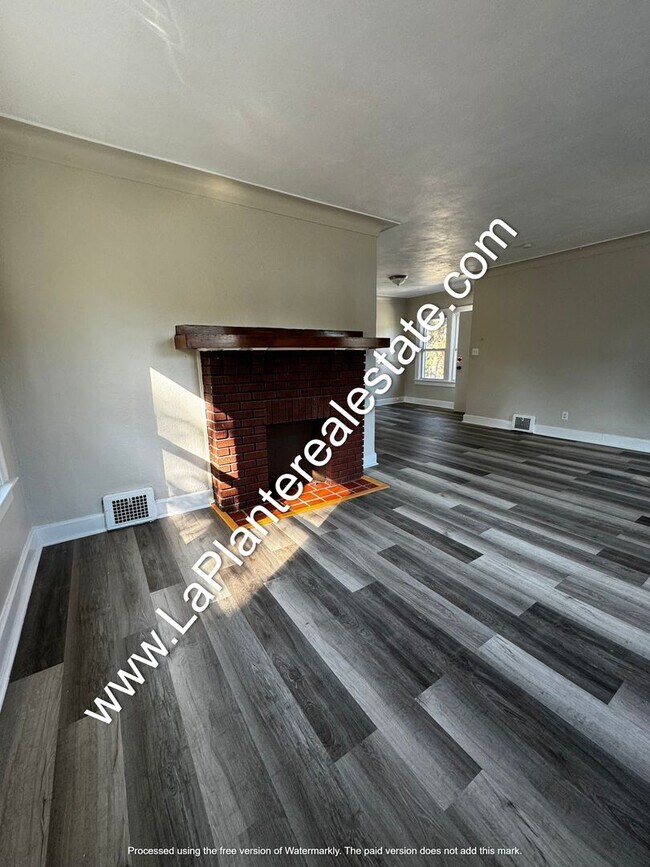 Foto del edificio - 2224 W Sylvania Ave