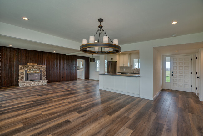 Foto del edificio - 10828 Davis Rd