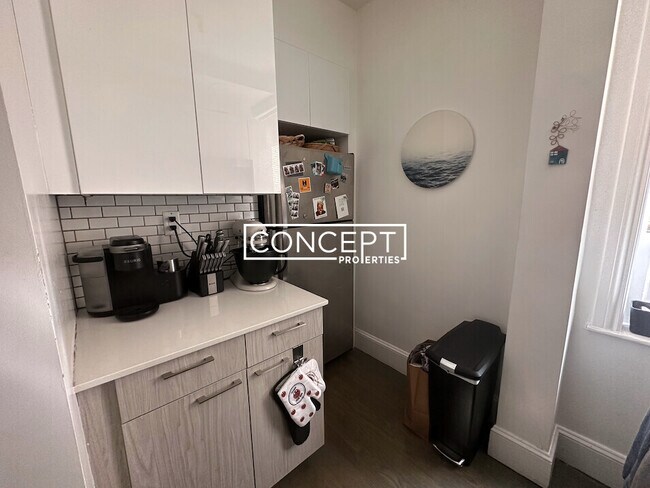 Foto del edificio - 111 Park Dr