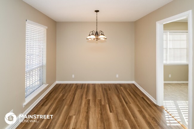 Building Photo - NOW OFFERING WAIVED APPLICATION FEES!