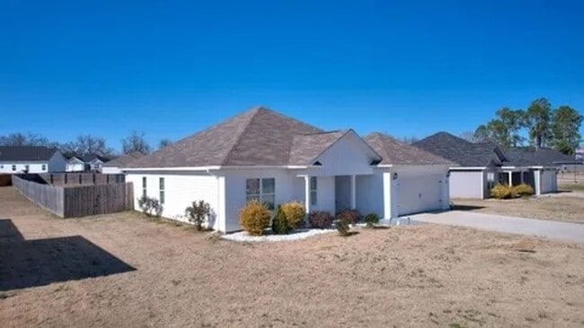 Building Photo - 24 Cole Dr