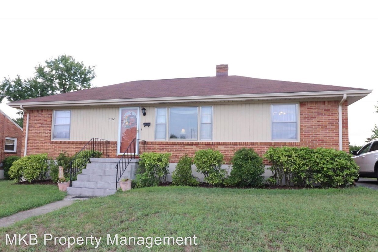 Primary Photo - 5108 Hazelridge Rd NW