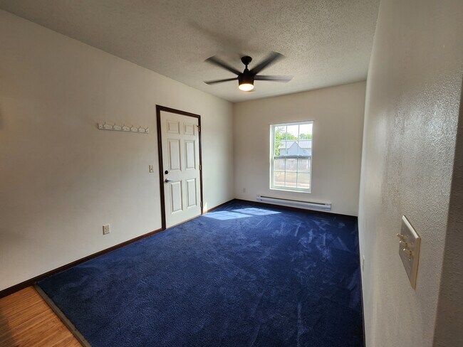 Foto del edificio - 1620 West Ave S