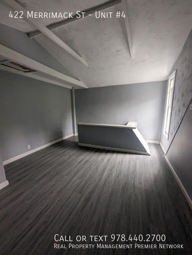 Foto del edificio - 422 Merrimack St