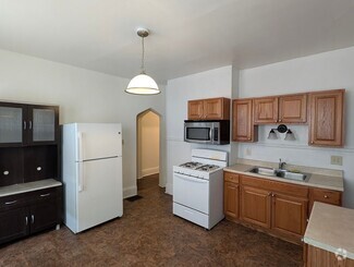 Building Photo - 509 Forest Ave