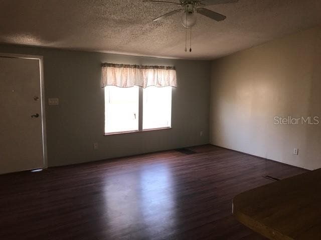 Foto del edificio - 9200 Salem Rd