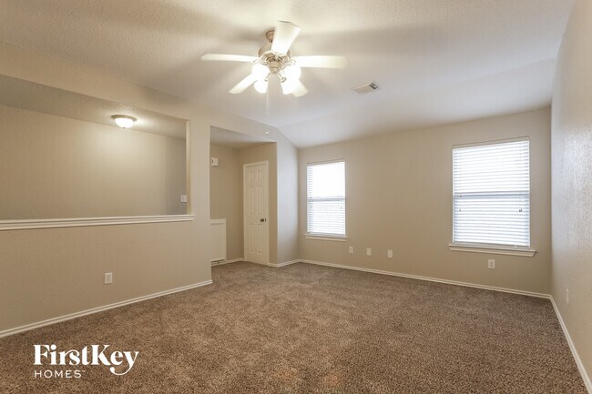 Foto del edificio - 3607 Primrose Trace Ln