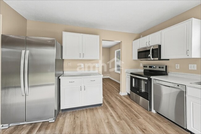 Foto del edificio - 7317 Wellwood Dr