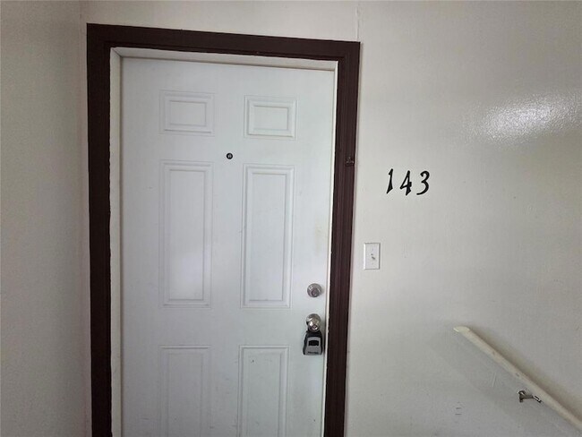 Foto del edificio - 401 SE 12th St