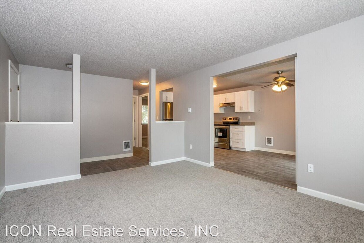 Primary Photo - 2 br, 1 bath Apartment - 10003-10020 167th...