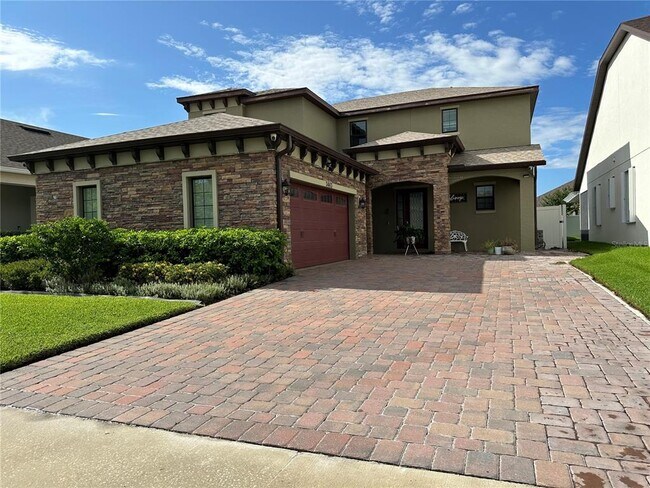 Foto del edificio - 3443 Halsway Dr