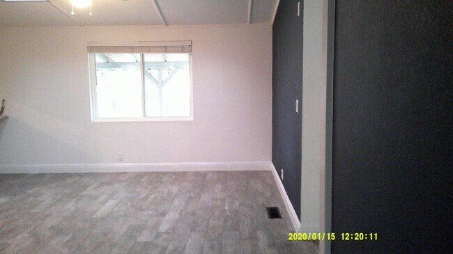 Foto del edificio - 945 Davis St.