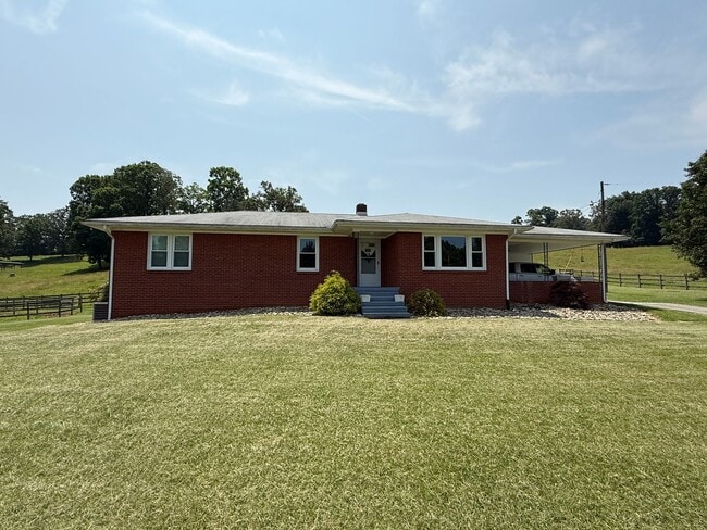 Building Photo - 2459 Middlesettlements Rd