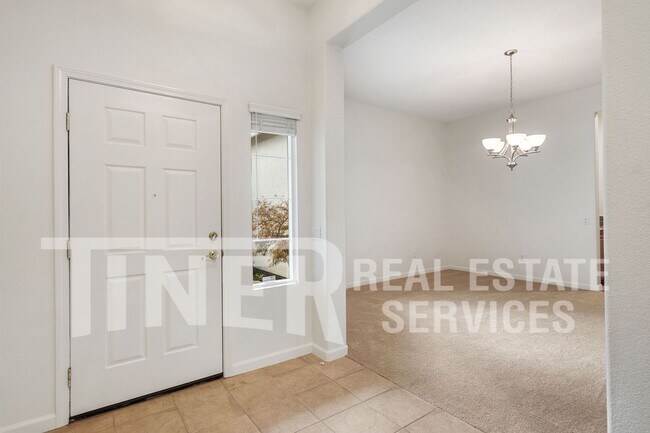 Foto del edificio - 6025 CreekBerry Wy