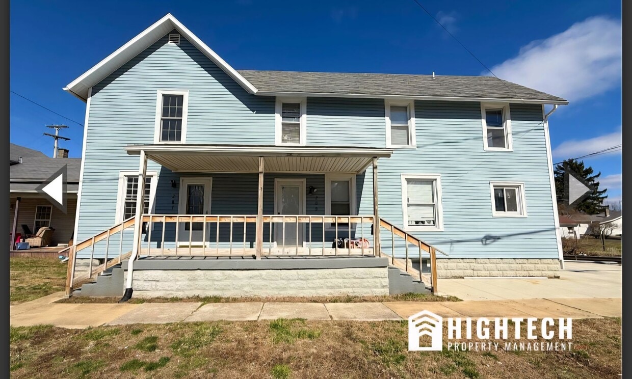 Primary Photo - 207 Duane St