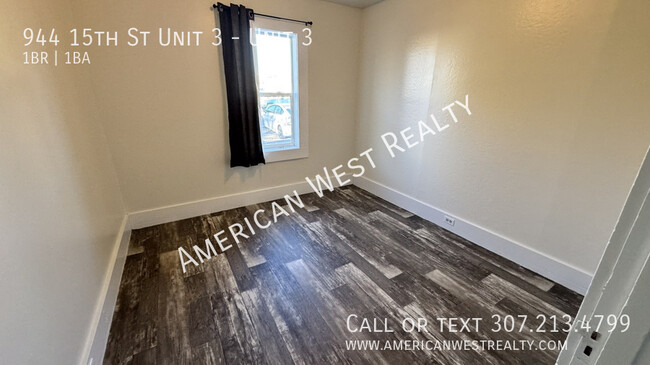 Building Photo - Efficient apartment with utilities included!