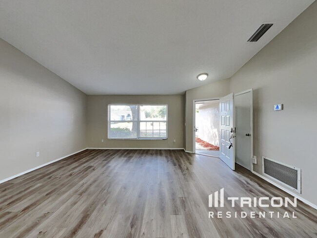 Building Photo - 8067 Cloverglen Circle Orlando FL