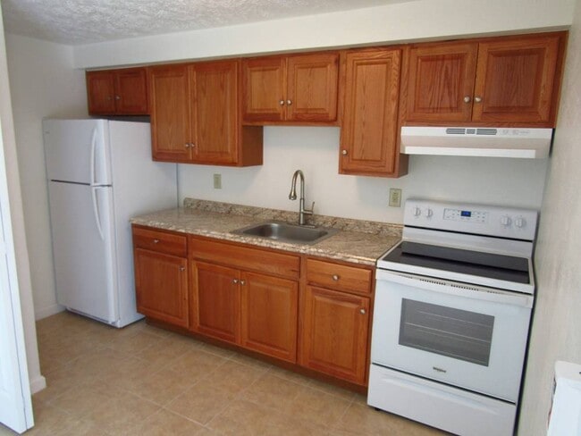 Building Photo - 1254 Argonne Dr