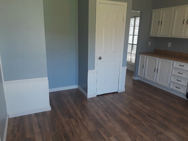 Foto del edificio - 10814 Estelle Cir