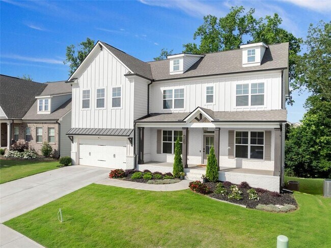 Building Photo - 4656 Silver Oak Dr SW