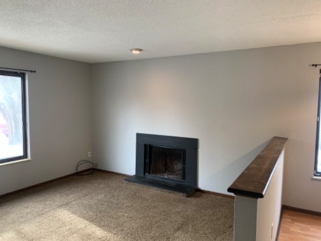 Building Photo - 5812 Ryewyck Dr