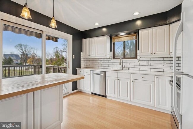 Building Photo - 3404 Honey Run Rd