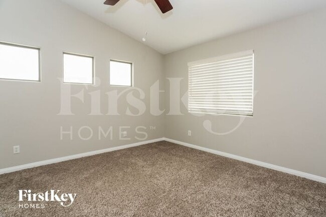 Building Photo - 5723 Breezy Wind Ct