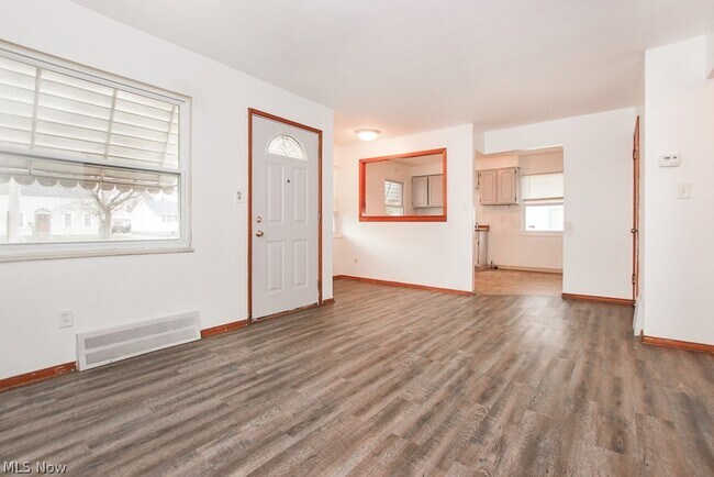 Foto del edificio - 15305 Rockside Rd