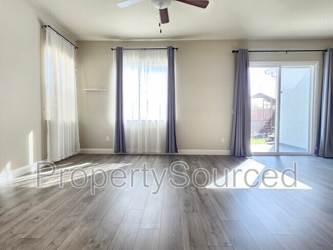 Building Photo - 948 Vasconcellos Ave
