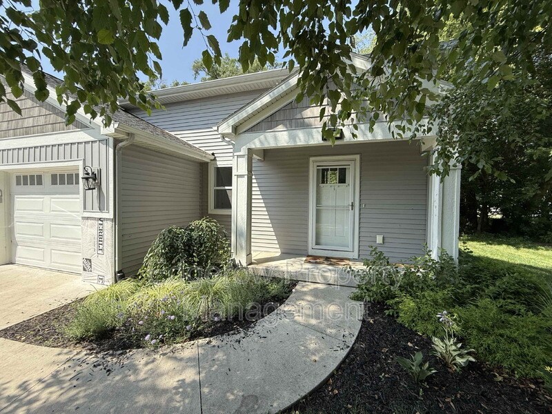 Primary Photo - 775 68th St SE