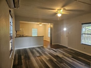 Building Photo - 11453 Underwood St
