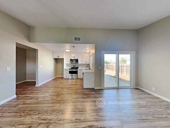 Building Photo - 1027 Whistler Dr