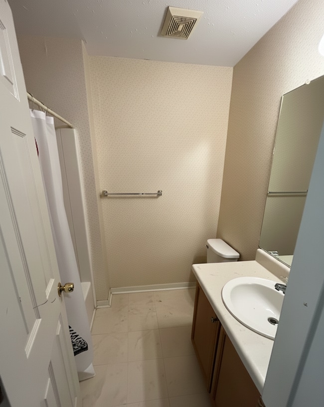 Foto del edificio - Coming Soon: Fully Remodeled 3 Bed, 2 Bath Home in Centerville!