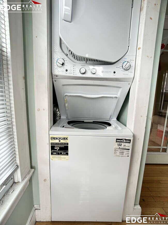 Foto del edificio - 32 Bayard St