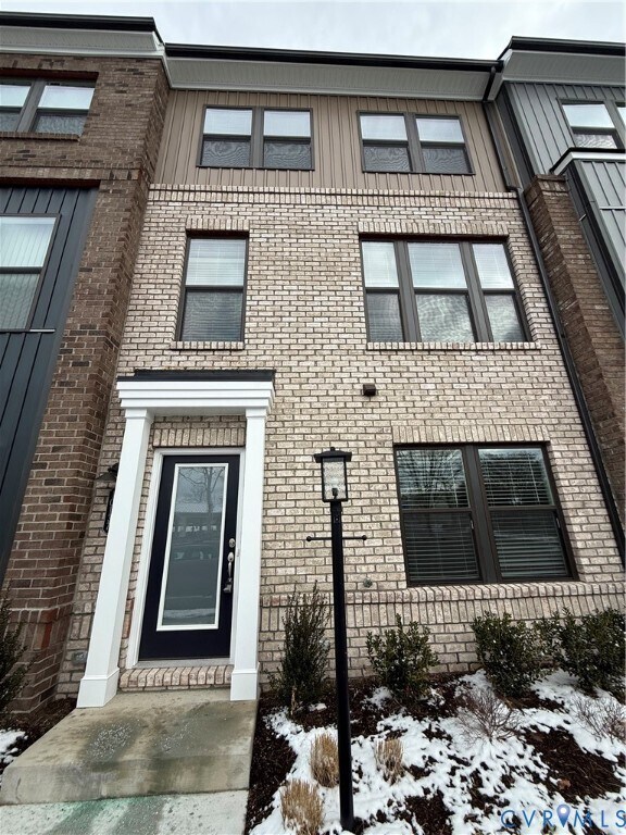 Building Photo - 10137 Blue Wing Ln