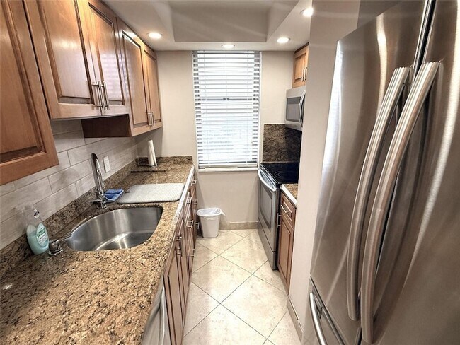 Building Photo - 111 Briny Ave