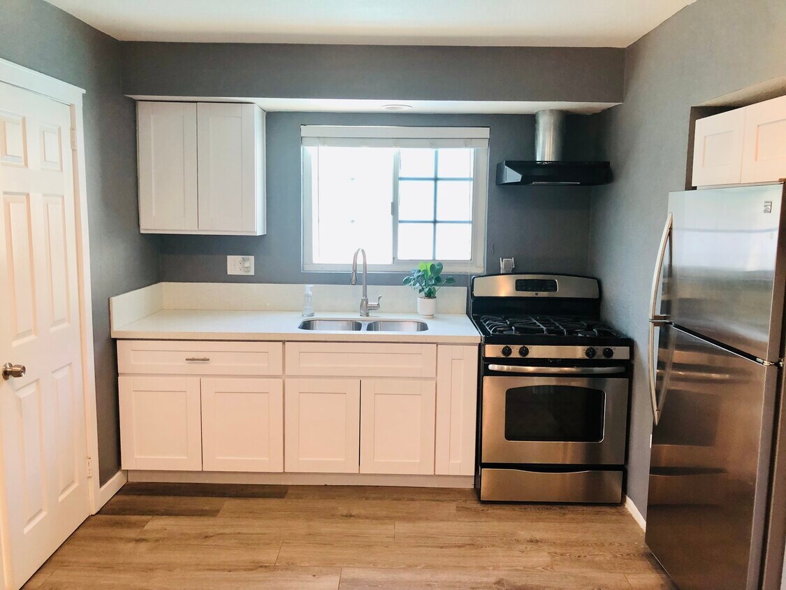 Foto principal - 435 E 10th Ave
