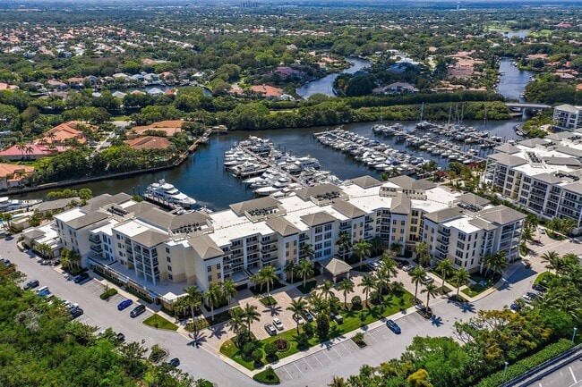 Building Photo - 2700 Donald Ross Rd