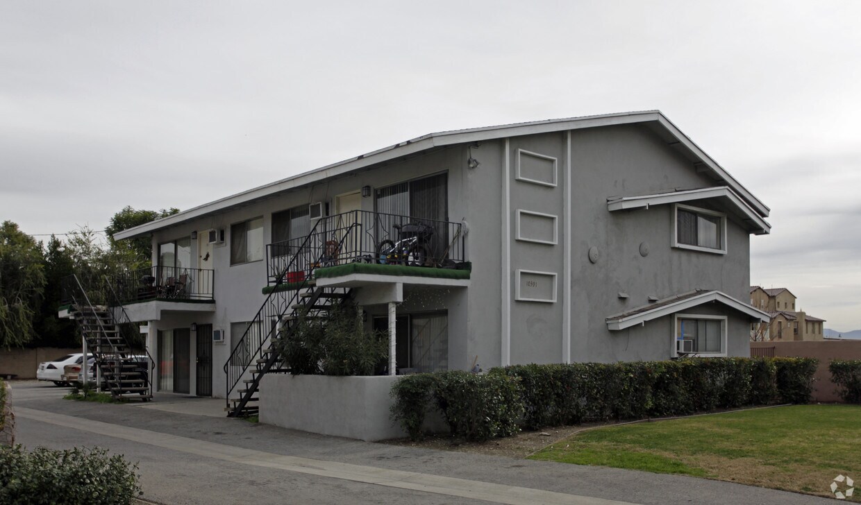 Primary Photo - 10391 Pradera Ave