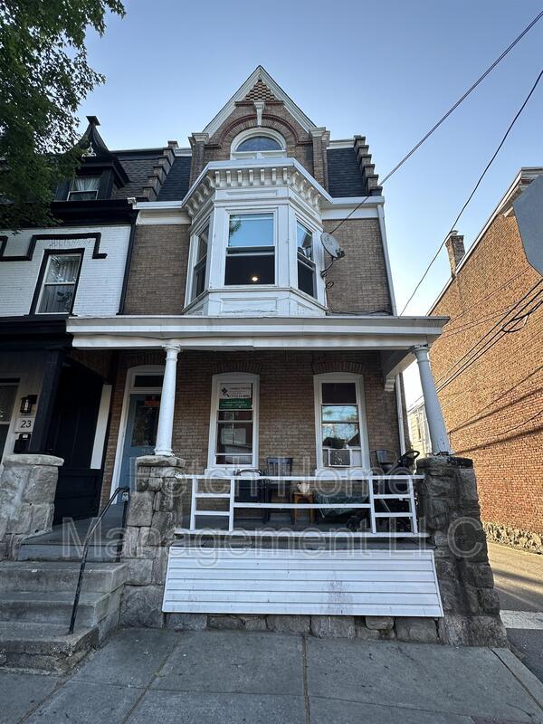 25 S Ann St, Lancaster, PA 17602 Condo for Rent in Lancaster, PA