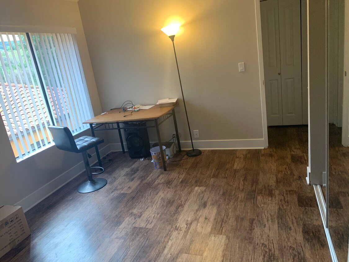 Foto principal - 5810 Las Virgenes Rd