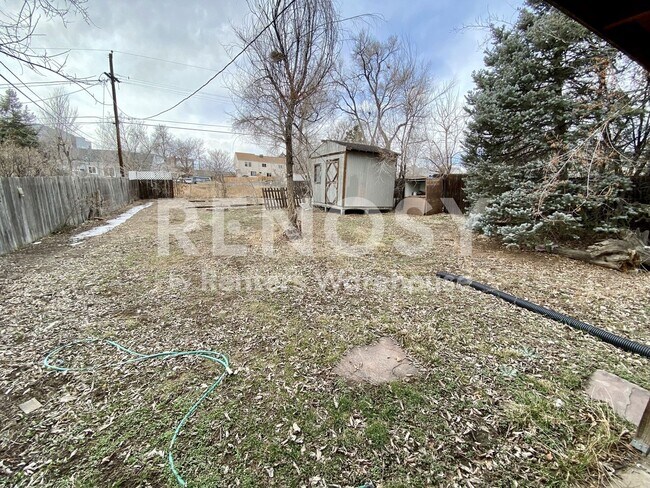 Foto del edificio - 1263 Ames St