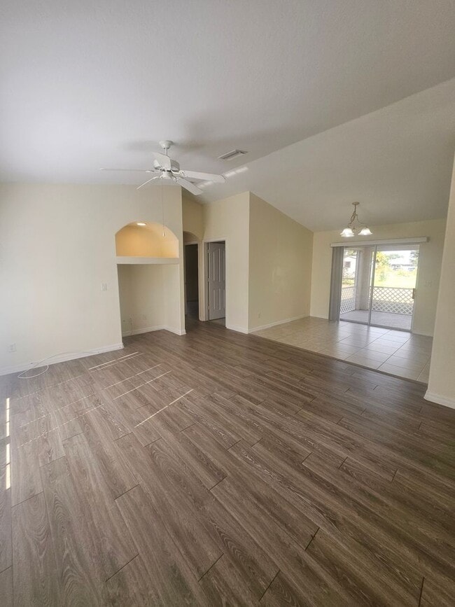 Building Photo - 7450 Blutter Rd