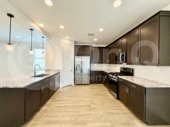 Building Photo - 4226 S 94th Ave