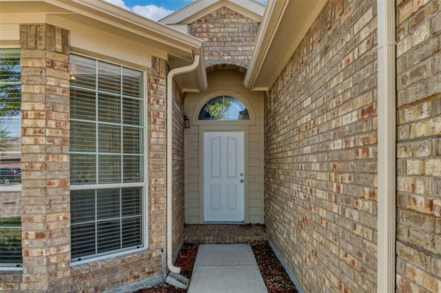 Building Photo - 9901 Amaryllis Ln
