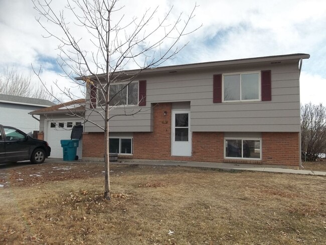 Spacious Berthoud Home with Finished Basement & Detached Shop - Spacious Berthoud Home with Finished Basement & Detached Shop