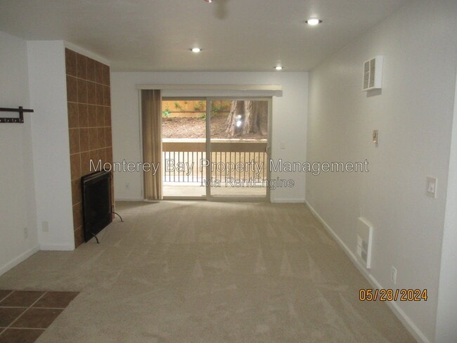 Building Photo - 3103 Golden Oaks Ln