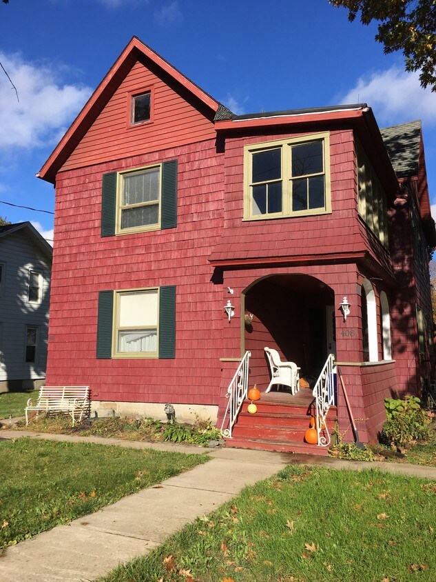 408 W Fourth St, Elmira, NY 14901 Apartments in Elmira, NY