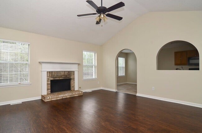 Building Photo - 5465 Sweetsprings Dr SW